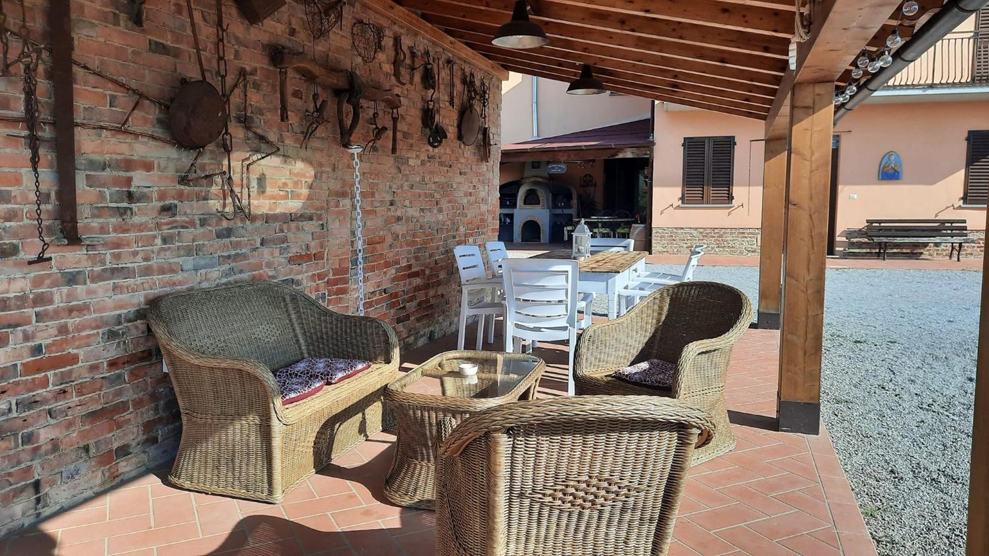 Il Casale Di Lucullo Villa Lucignano Luaran gambar